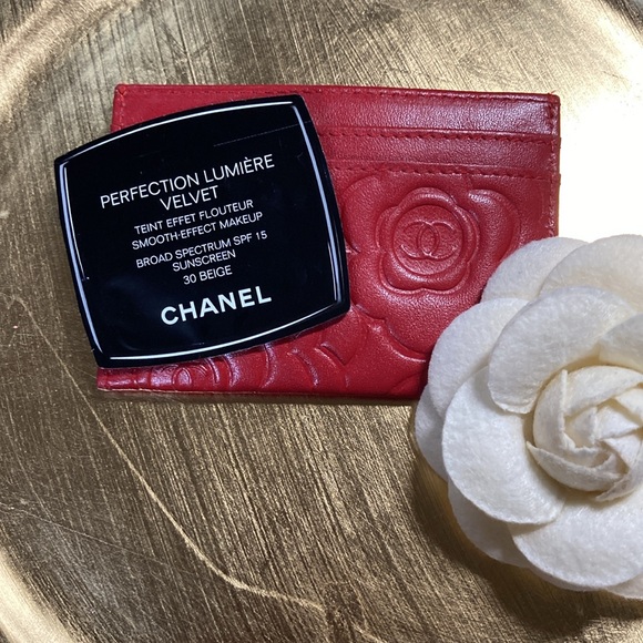 CHANEL MAKEUP - Picture 3 of 5